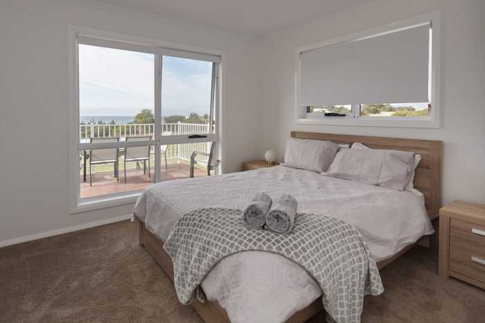 East Coast Prefab Tasbuilt Home with Modern Bedroom